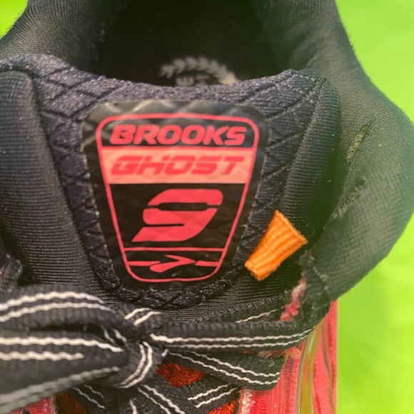 Brooks running shoes - Picture 4 of 5